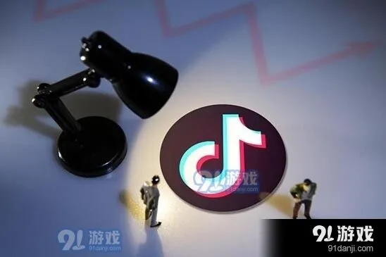 《抖音》电脑版与手机版区别介绍