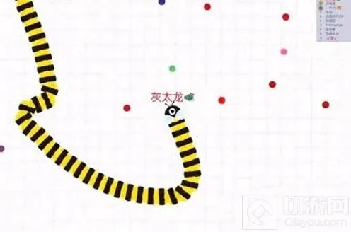 贪吃蛇大作战之字形走位技巧解析