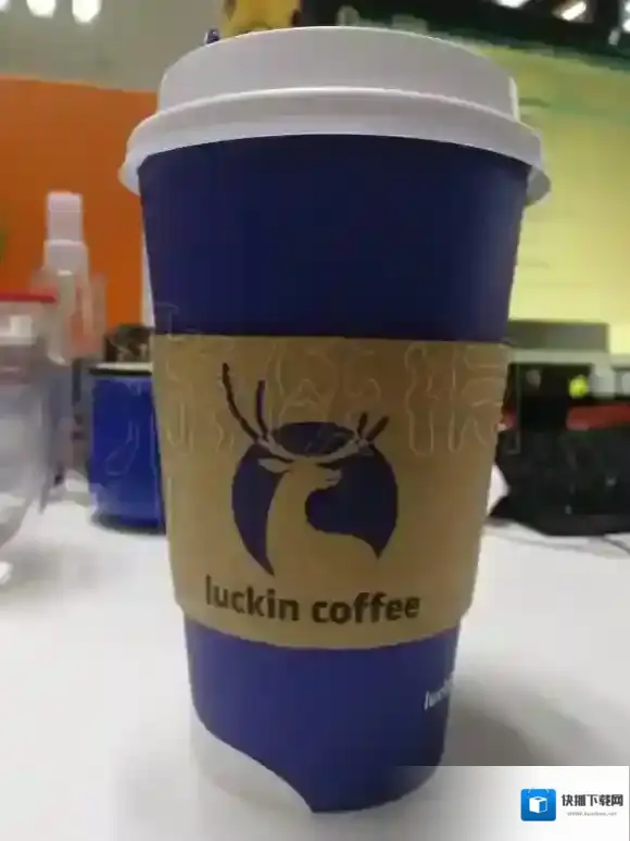 瑞幸咖啡小蓝杯