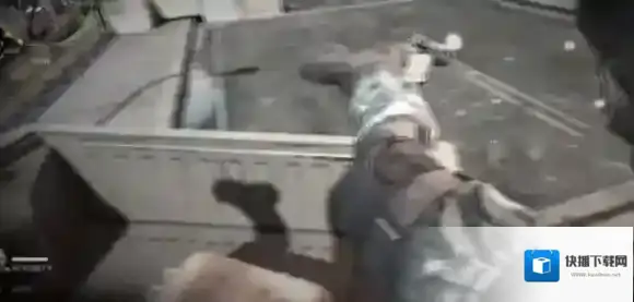 三角洲行动乱跑